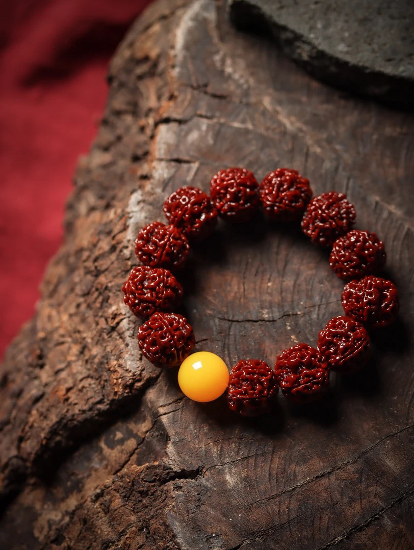 五瓣大尺寸五爪金龙满蜂窝玉华金刚菩提大金刚手串（蜜）