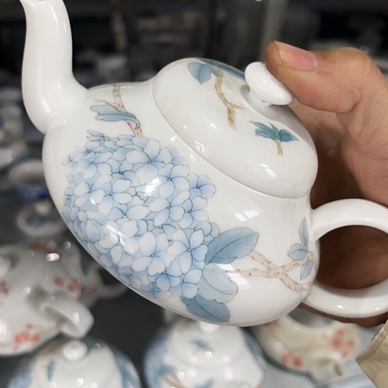盘手绘壶一个陶瓷陶瓷