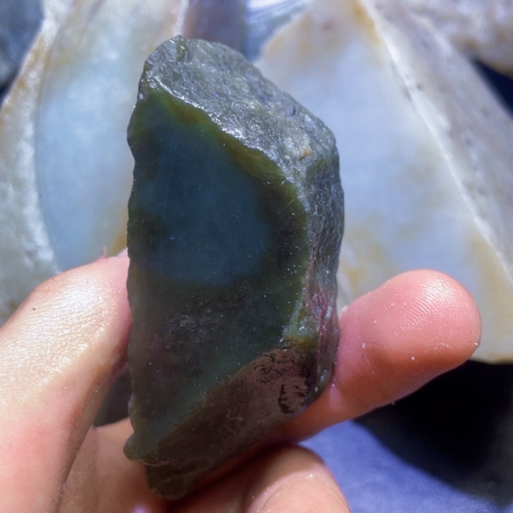 和田玉未镶嵌珠宝半成品