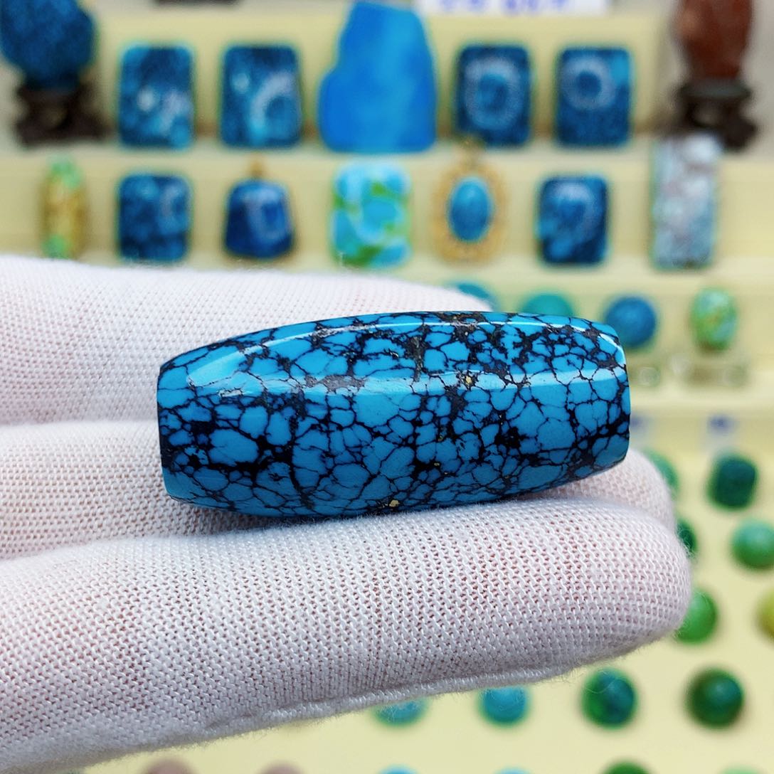 绿松石绿松石未镶嵌