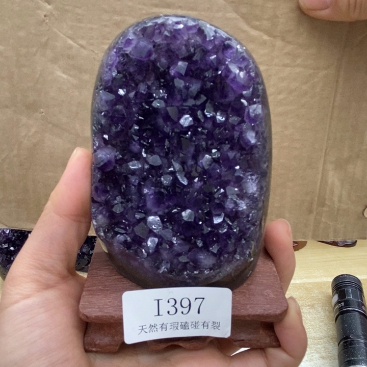 紫晶大型摆件（非配饰）未镶嵌