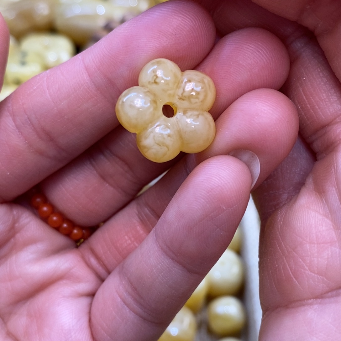 琥珀未镶嵌裸石蜜蜡配珠