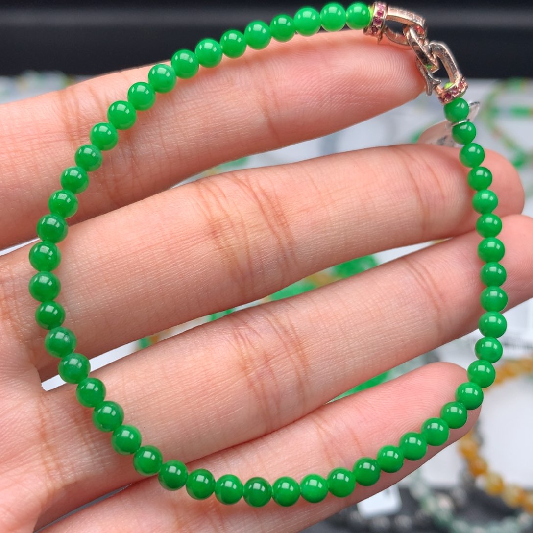 翡翠手链未镶嵌卡