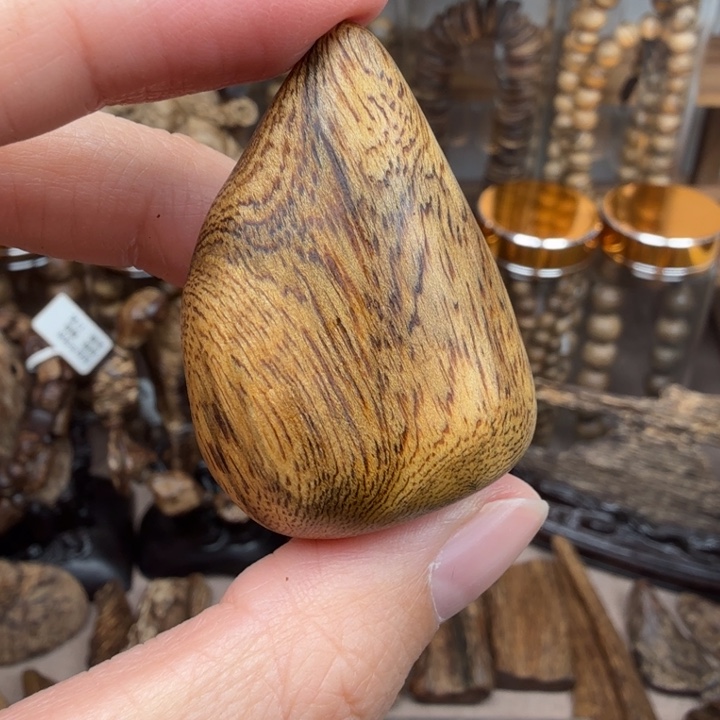 沉香沉香碎屑达拉干沉香随型5.9克