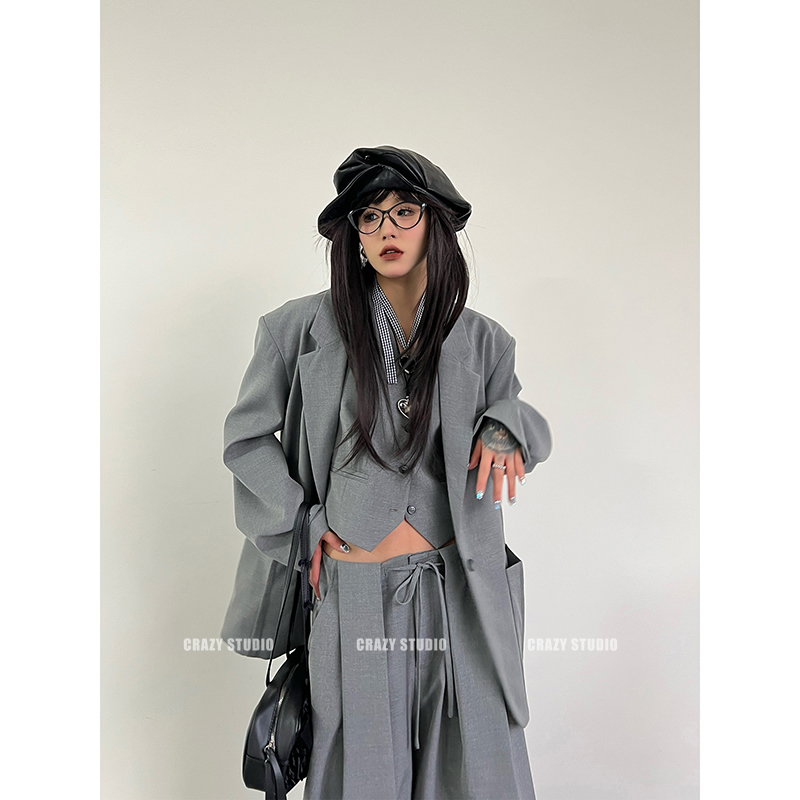 时髦松弛感老钱风宽松西服外套马甲阔腿西装裤时尚三件套装女