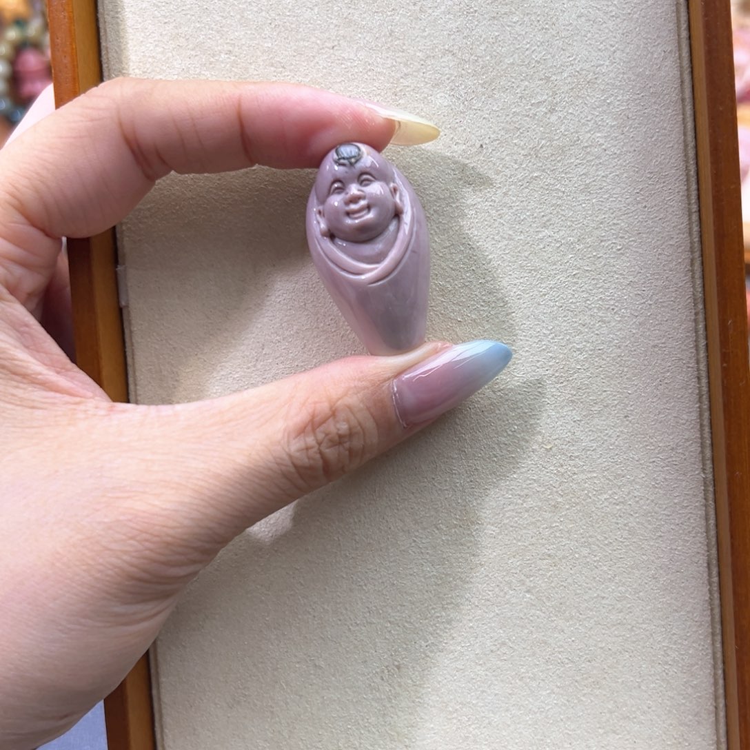 石英质玉未镶嵌颈饰