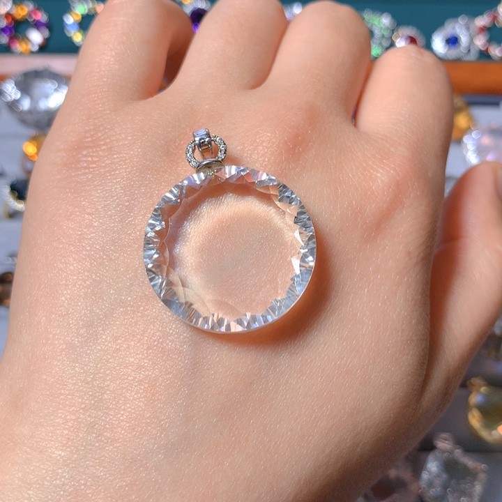 银S925镶嵌颈饰水晶吊坠