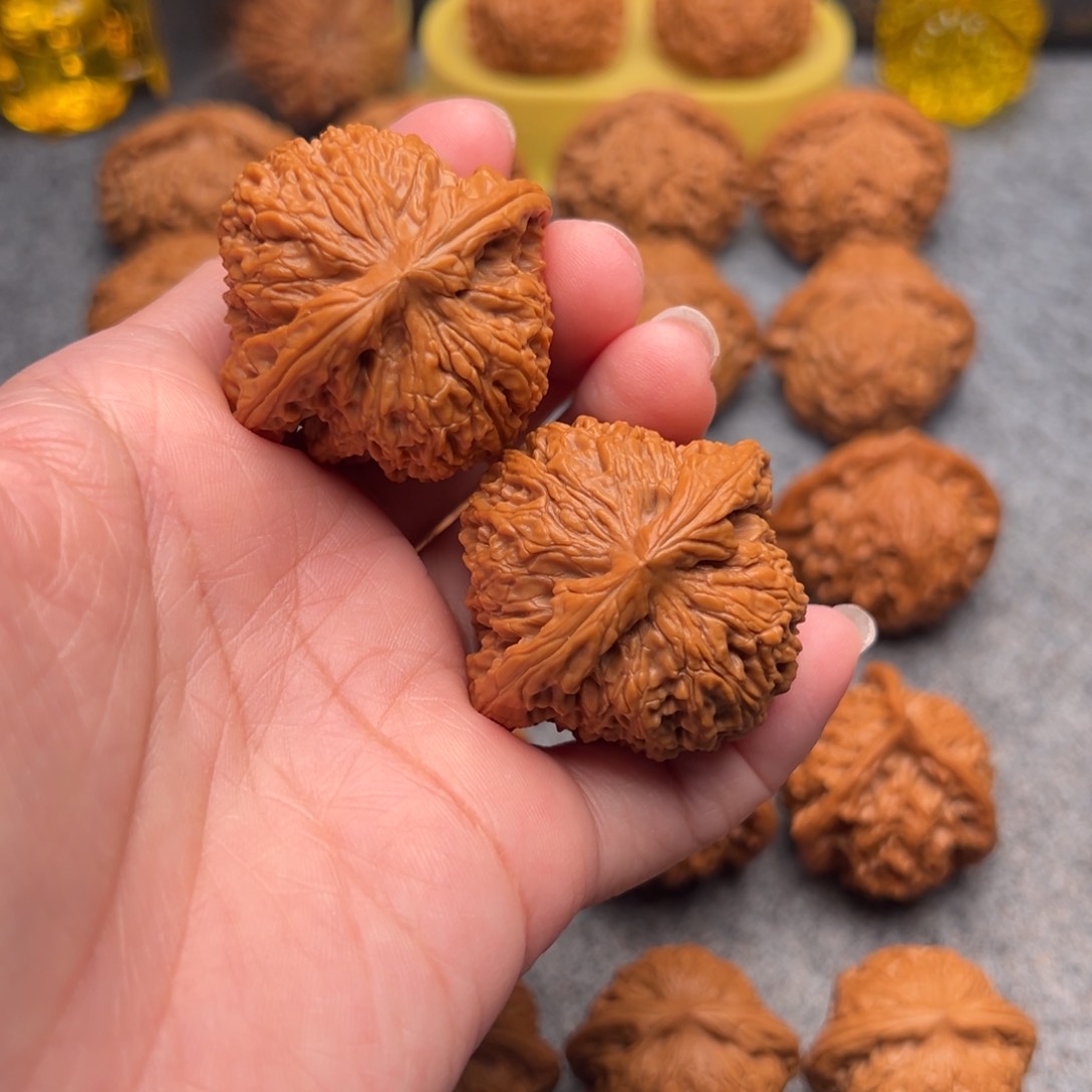 文玩核桃把件幸***子精品南疆石44全品