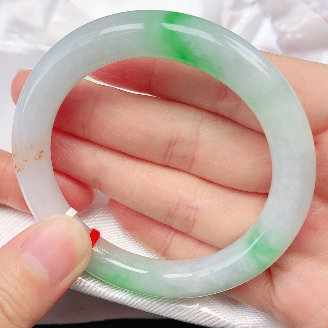 翡翠手镯未镶嵌抖音704