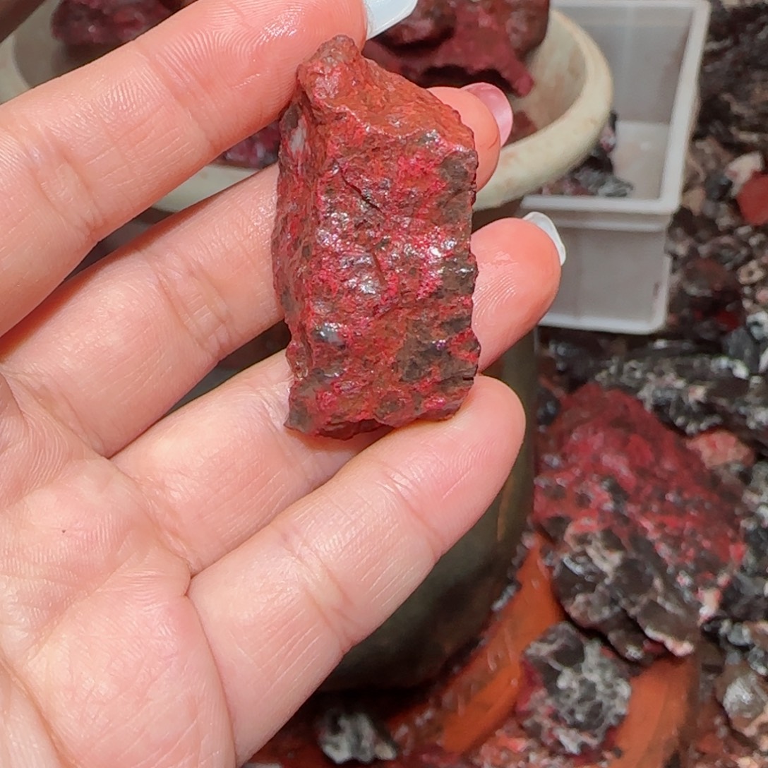 天然辰砂朱砂毛石头7