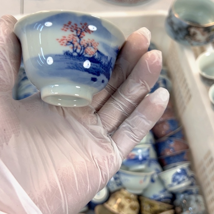 瓷片白青花山水纯手工手绘压手杯客杯q