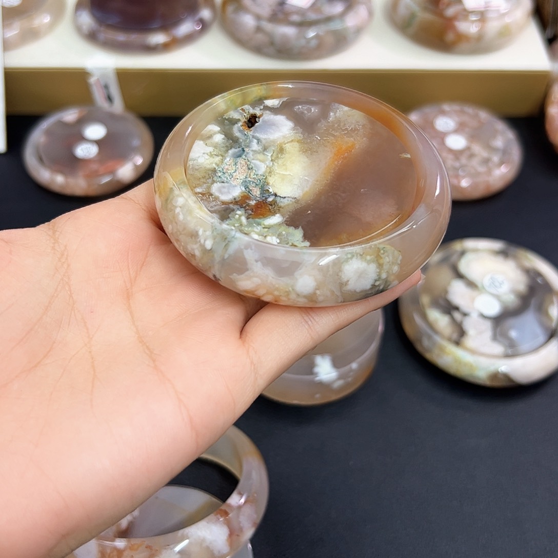 华***玛瑙/玉髓手镯未镶嵌60