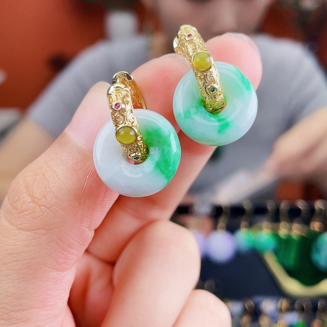 翡翠未镶嵌耳饰饰品