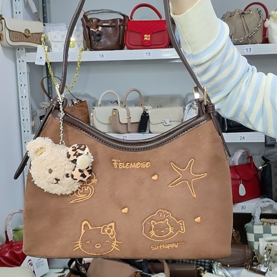 牛剖层皮革棕色的