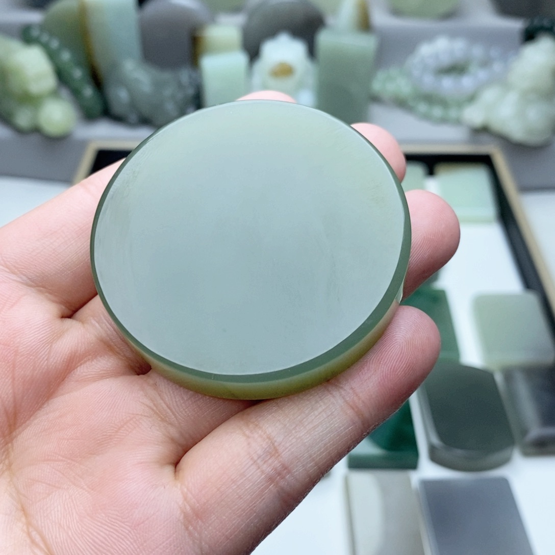 和田玉颈饰未镶嵌R**n