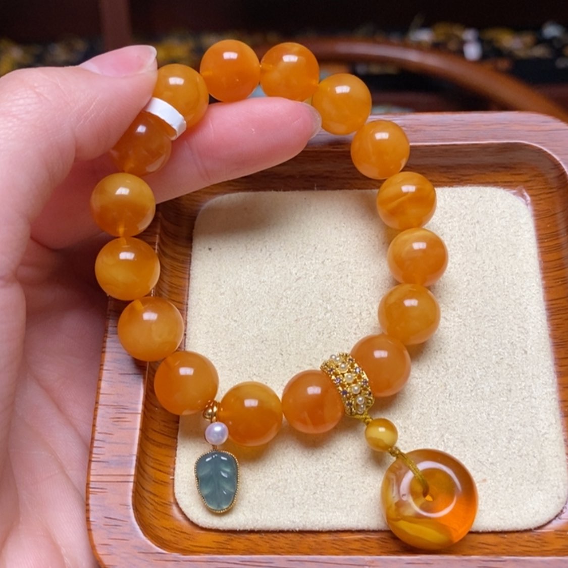 【闪购商品】蜜蜡手链未镶嵌手串