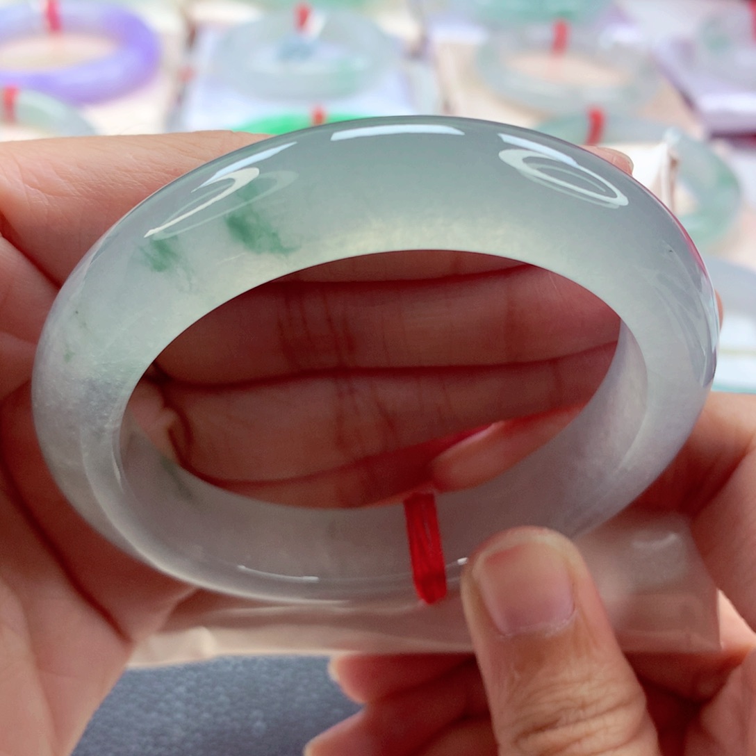 翡翠手镯未镶嵌56.2全条起光原地毕业A