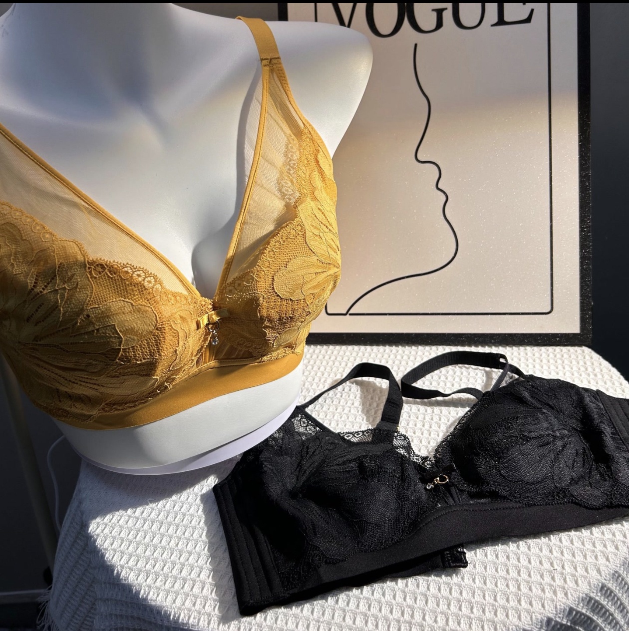 性感超薄无钢圈调整型文胸上托防下垂