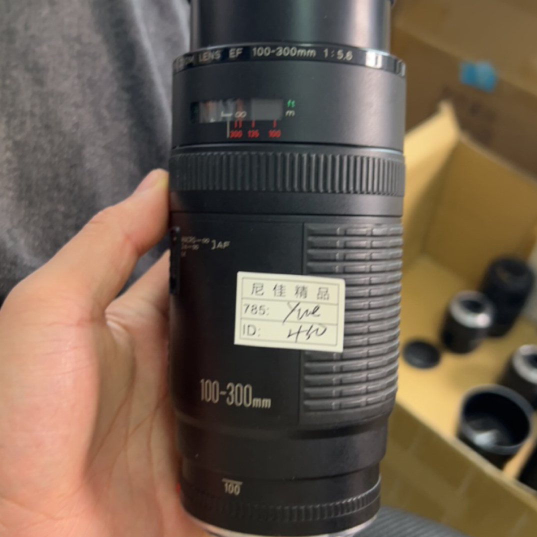 9新 Nikon/尼康 Canon/佳能 - 卡口 二手单反相机/镜头（无配件）