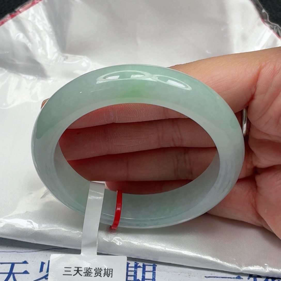翡翠手镯未镶嵌50.6圈