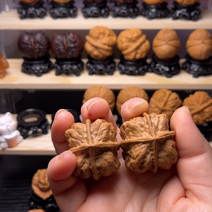 文玩核桃吊坠8w霸王蟾