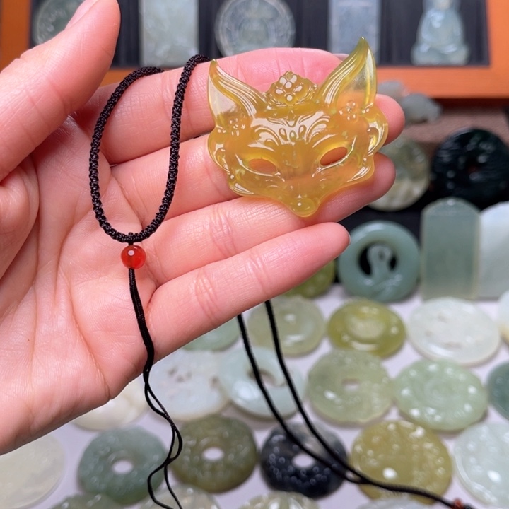 岫玉吊坠(赠链)未镶嵌