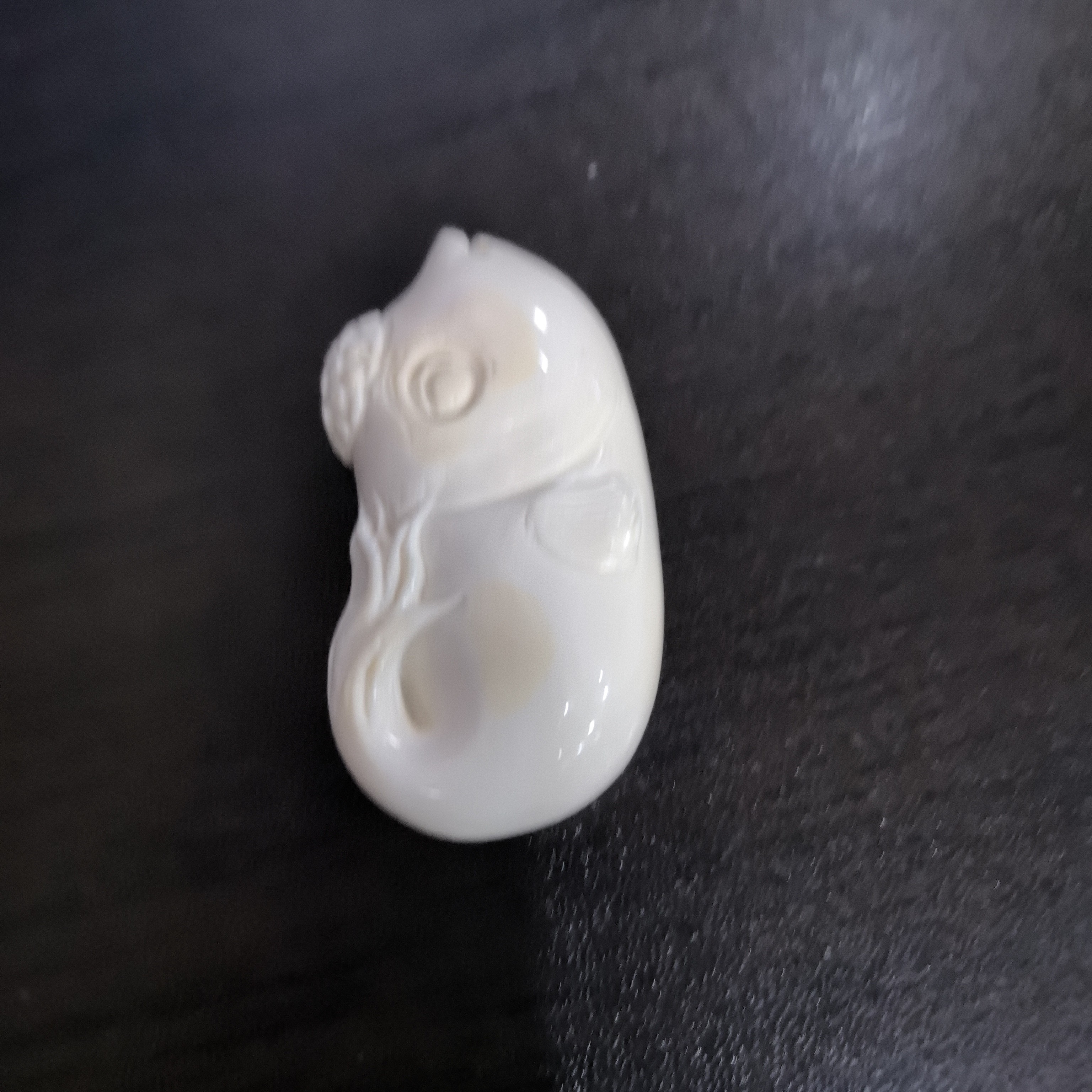 猛犸约10.2克雕刻件ZL2128