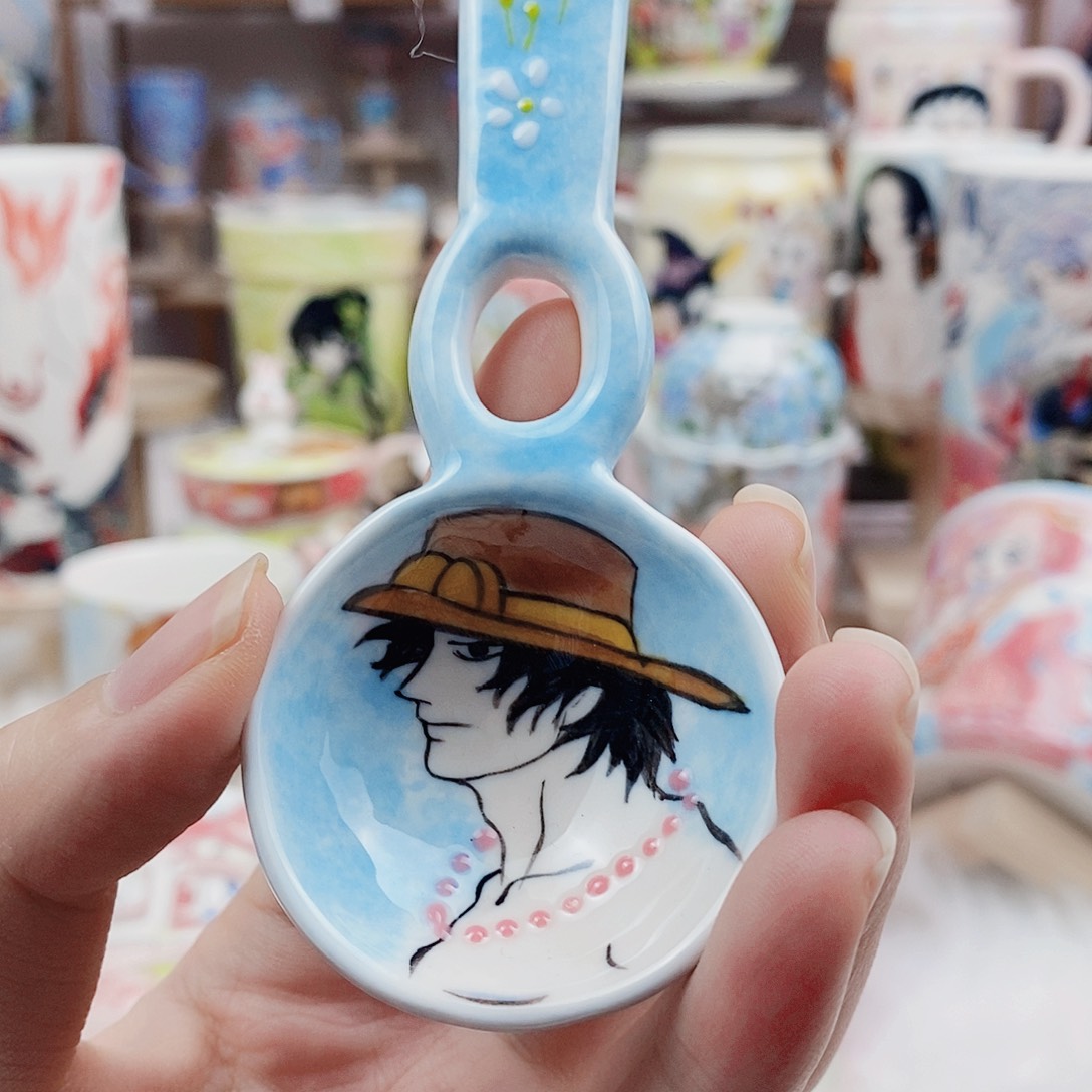 瓷片董董文创手绘陶瓷