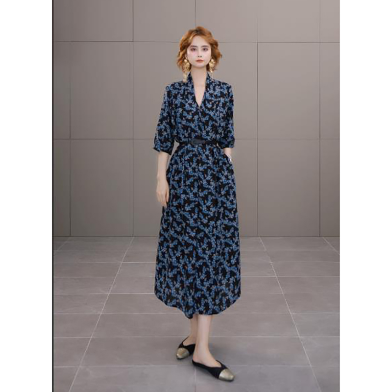 2025新款夏季气质优雅中长款连衣裙女