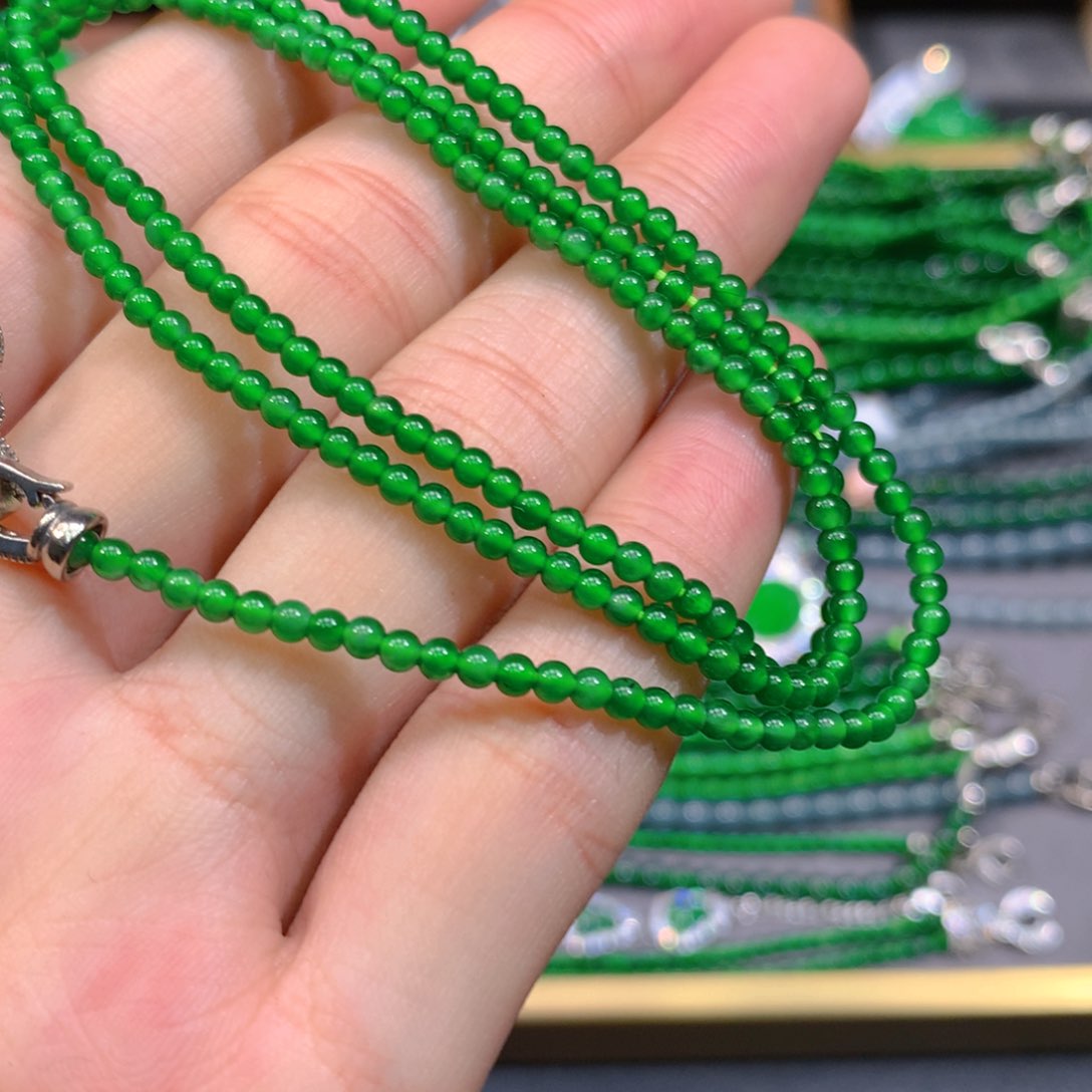 翡翠手链未镶嵌天然翡翠