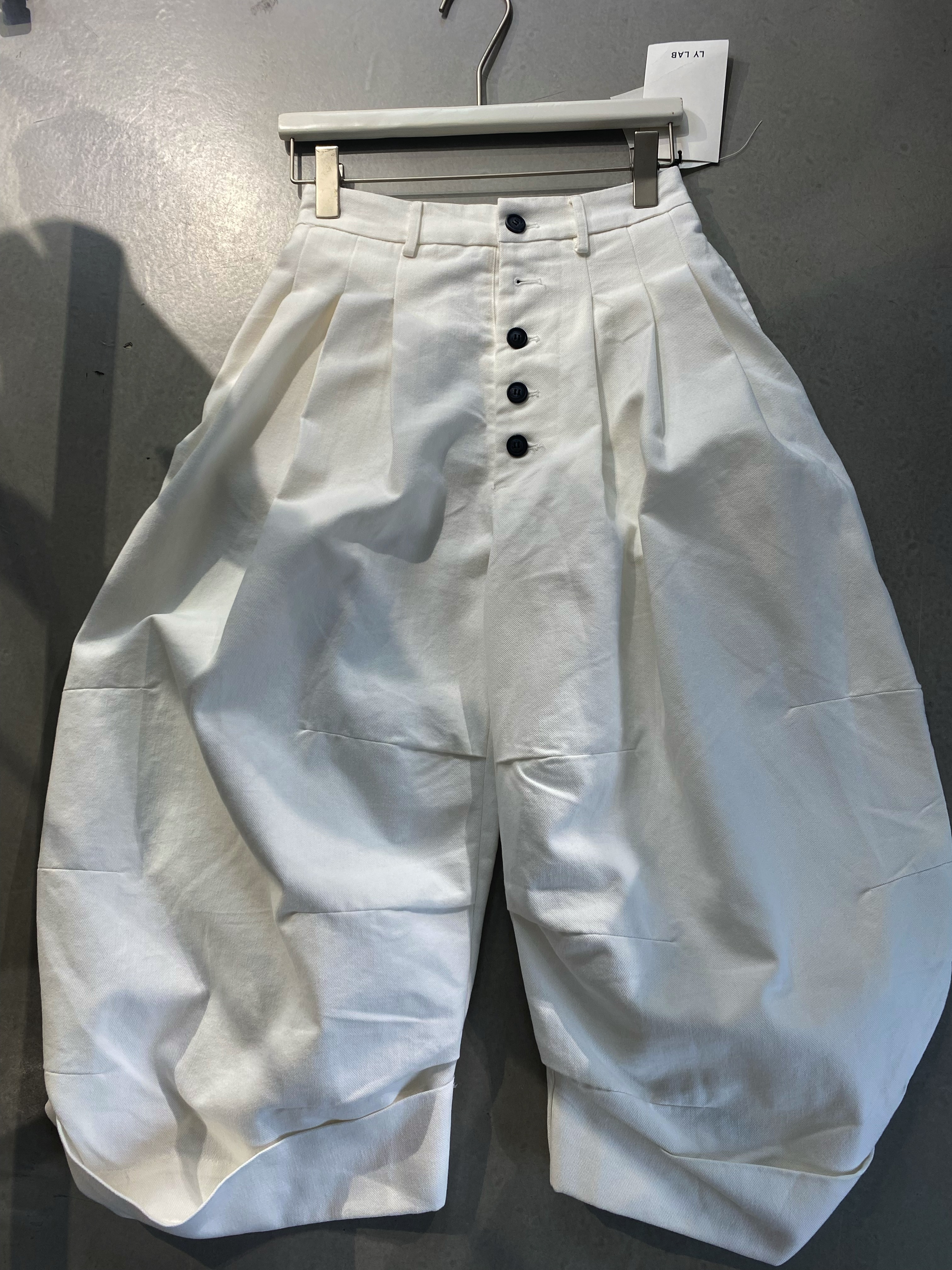 QIANQIAN 倩倩推荐纽扣设计翻边半松紧腰七分阔腿休闲裤17520-1