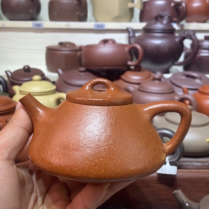 小***剧茶壶紫砂精工制作