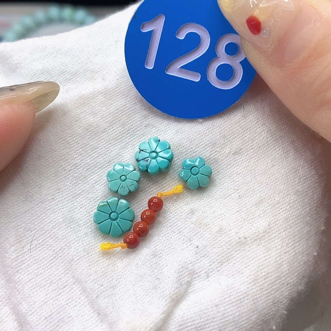 南红玛瑙未镶嵌珠宝奇石