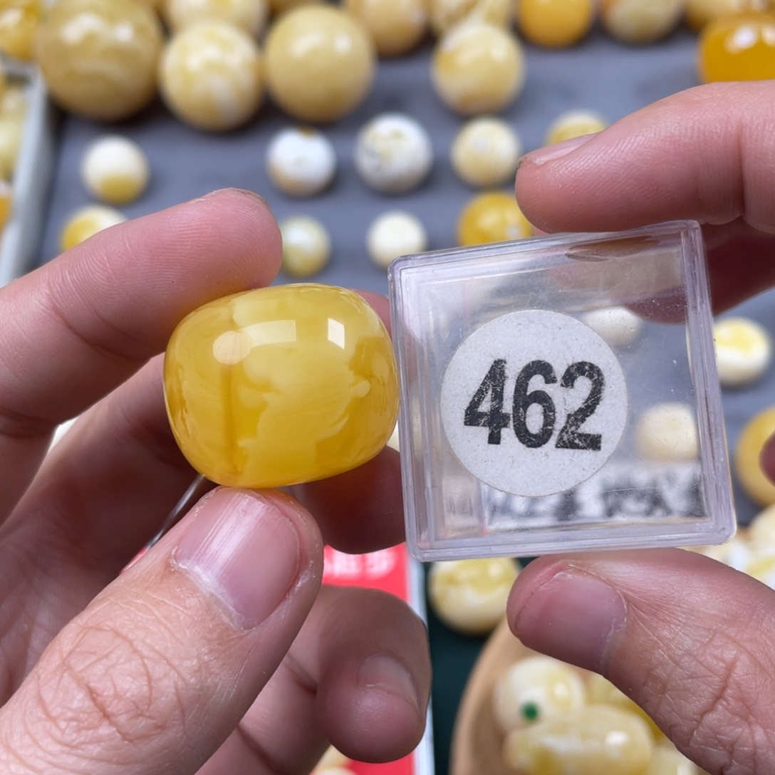 蜜蜡珠宝奇石未镶嵌