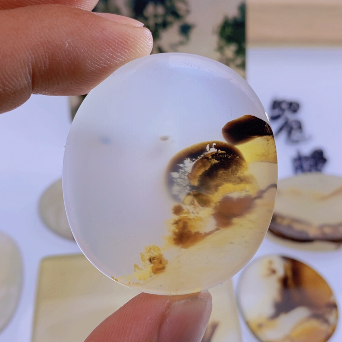 玛瑙/玉髓颈饰未镶嵌