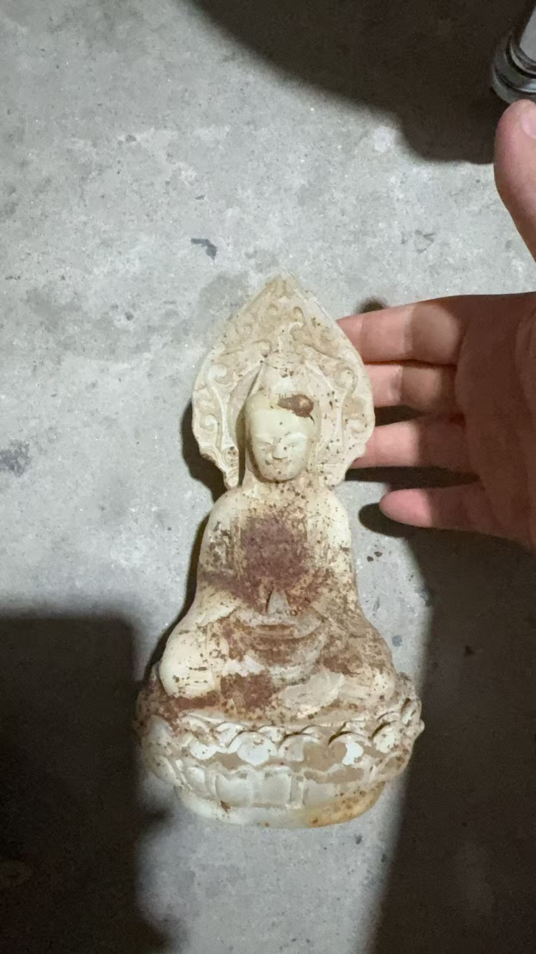 精品摆件三号箱子.