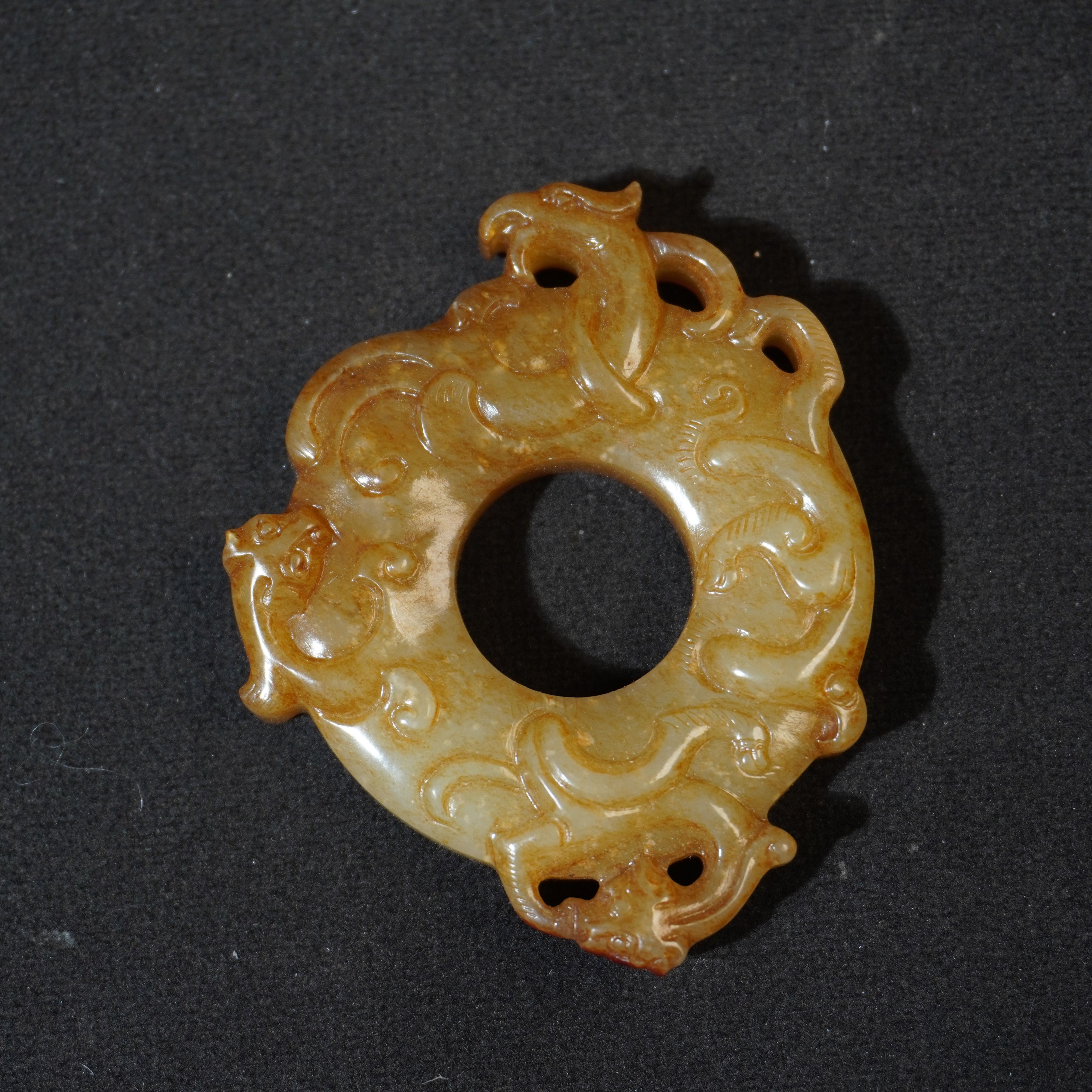 7SQ12 明 和田玉龙凤纹出廓玉璧