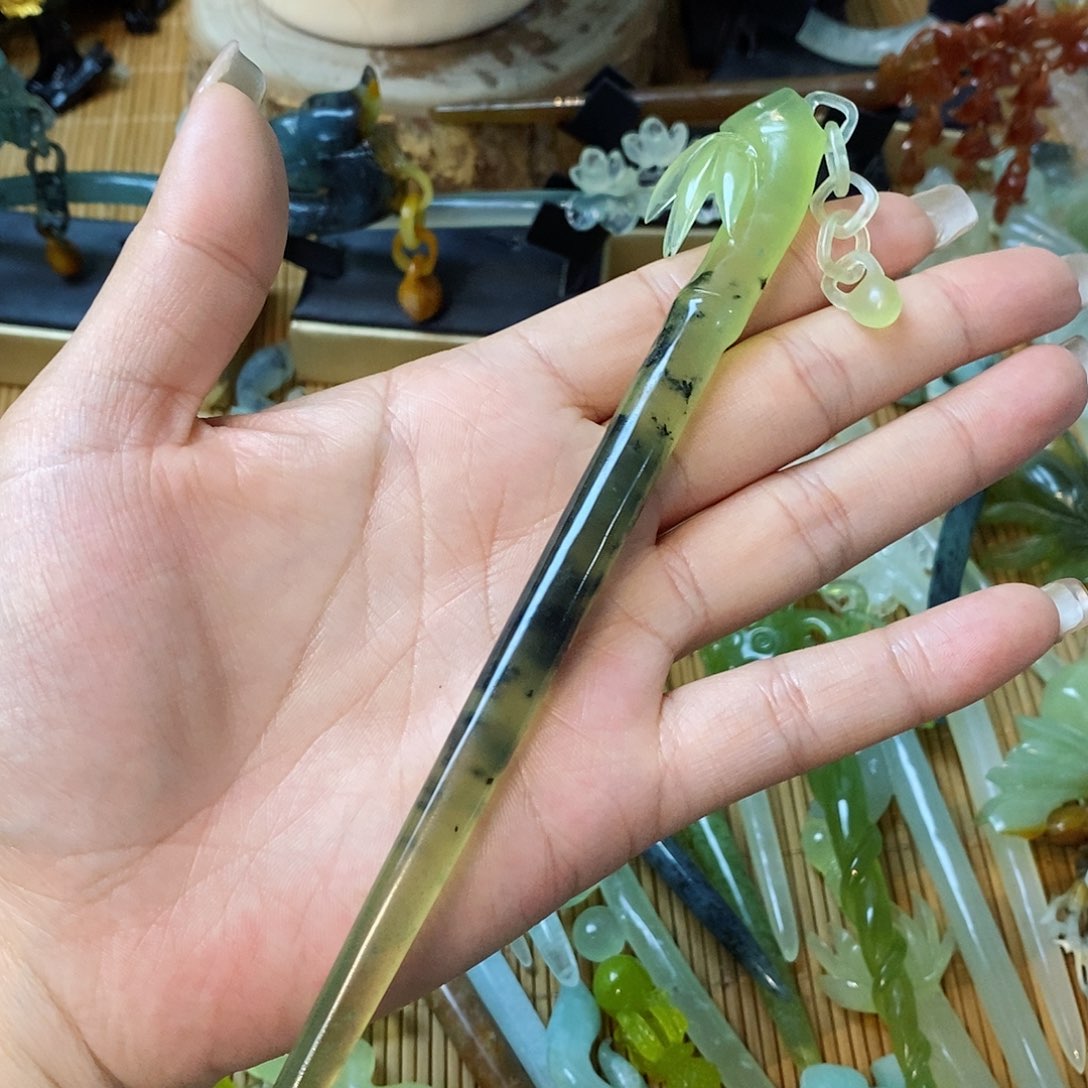 蛇纹石玉发簪未镶嵌