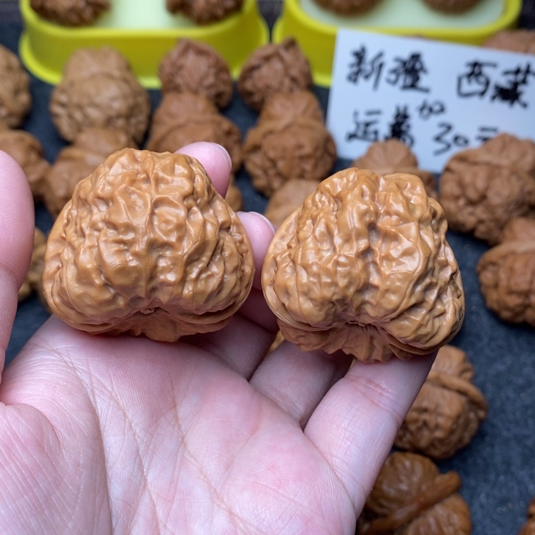 文玩核桃把件云**?蛤蟆39