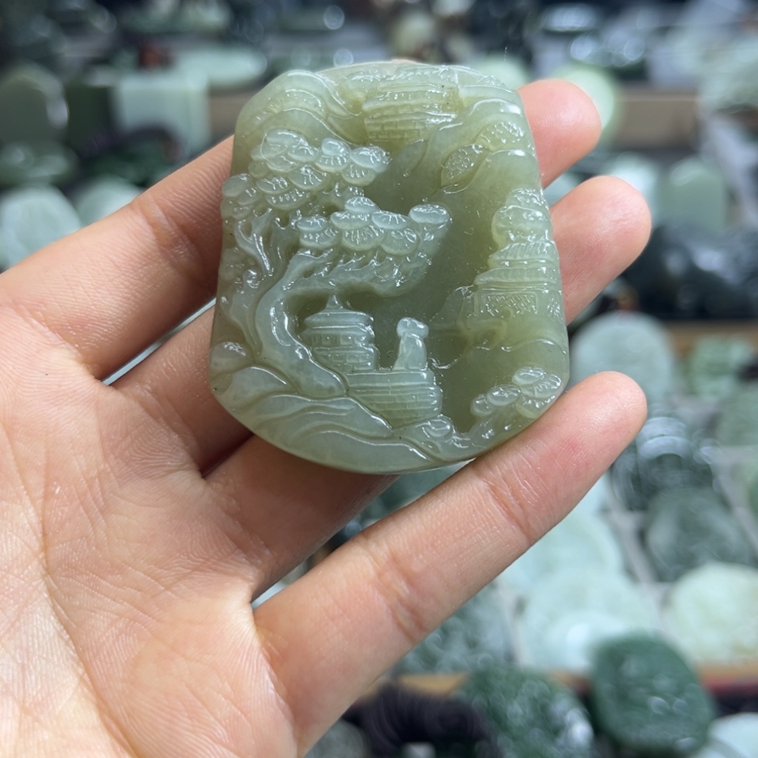 和田玉未镶嵌颈饰