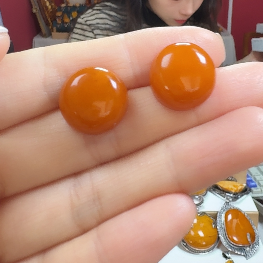 宁***远蜜蜡银S925镶嵌耳饰耳钉