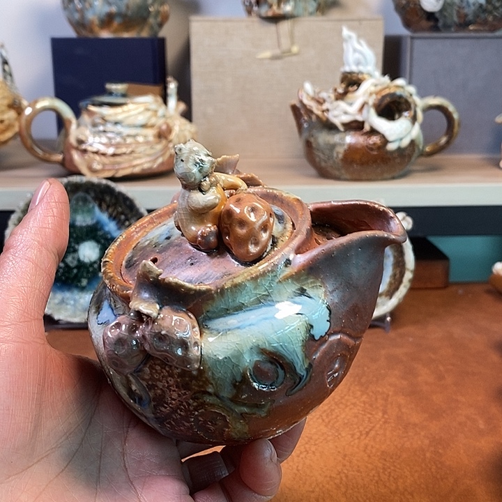 瓷片今天晚上好想吃火锅呀，