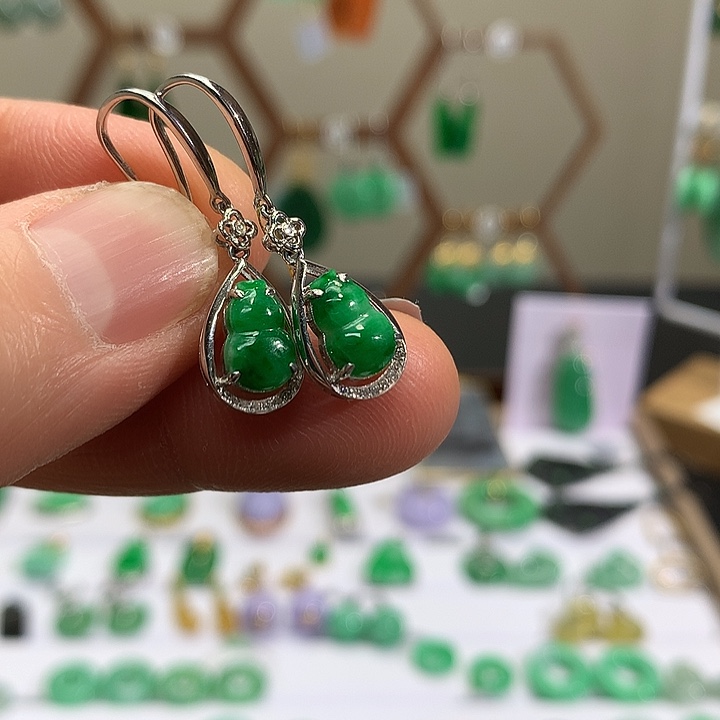 翡翠未镶嵌耳饰天然