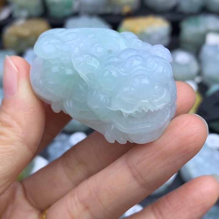 翡翠颈饰未镶嵌天然缅甸A货翡翠貔貅吊坠
