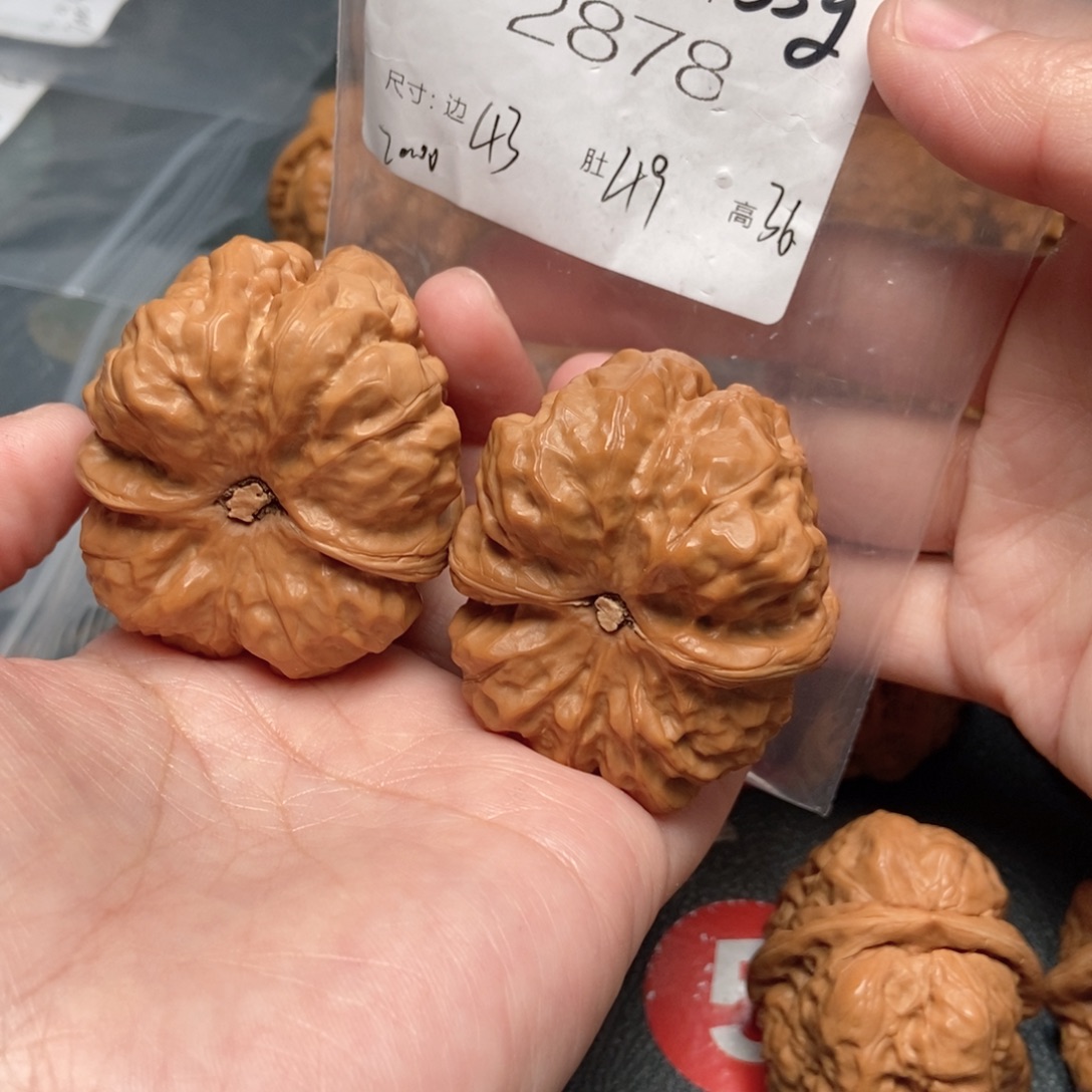 文玩核桃吊坠蛤蟆