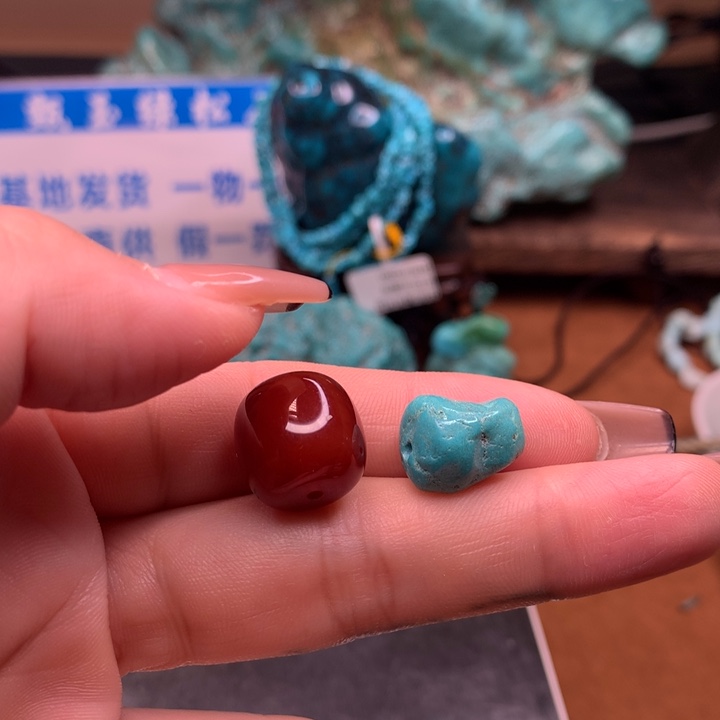 玛瑙/玉髓原矿未镶嵌人****忧