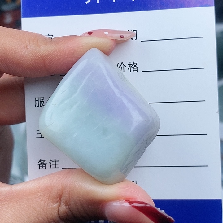 翡翠颈饰未镶嵌天然