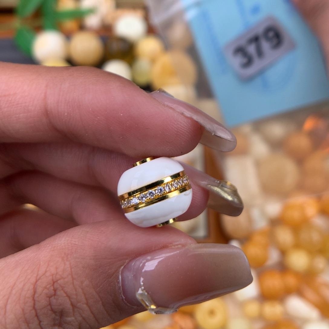 琥珀珠宝奇石未镶嵌12.3