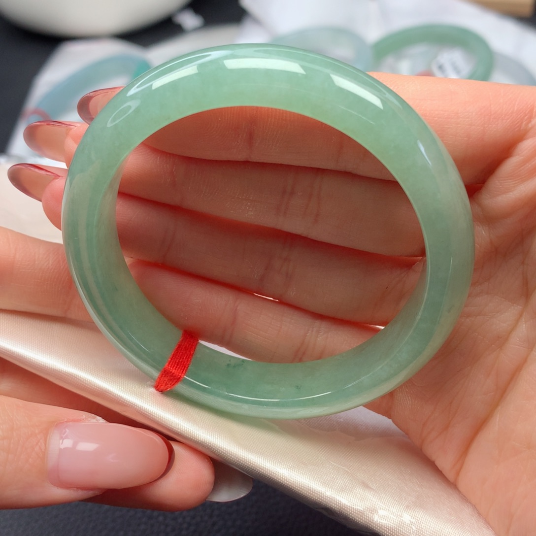 翡翠手镯未镶嵌55正圈