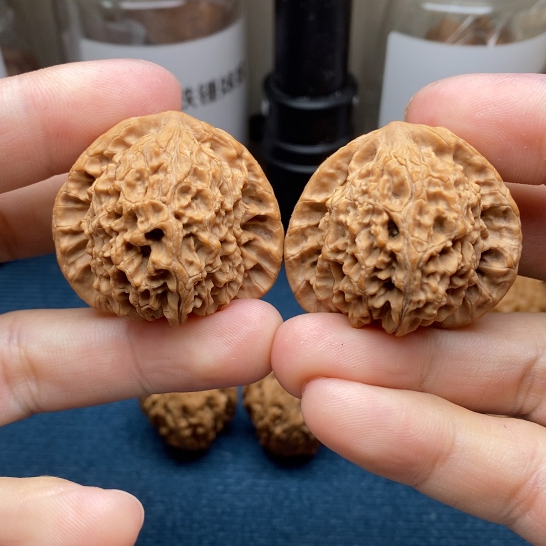 核桃把件三九小麻子